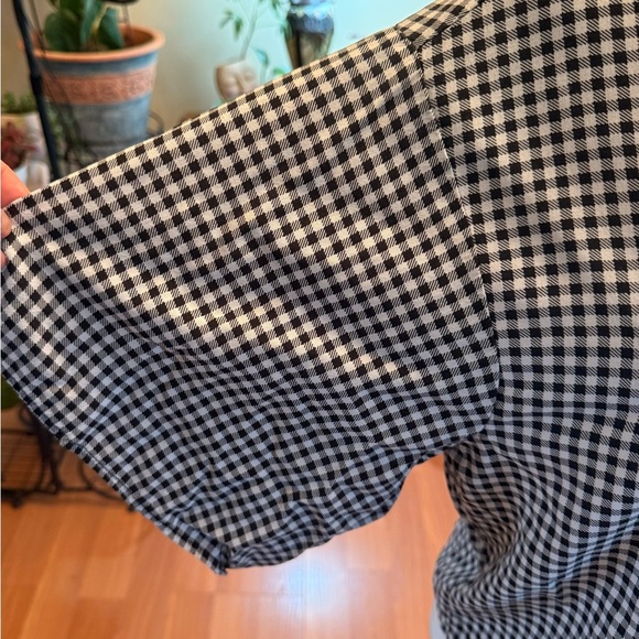 Ariella Black and White Checkered Tie-Front Blouse Size Medium - Picture 3 of 13